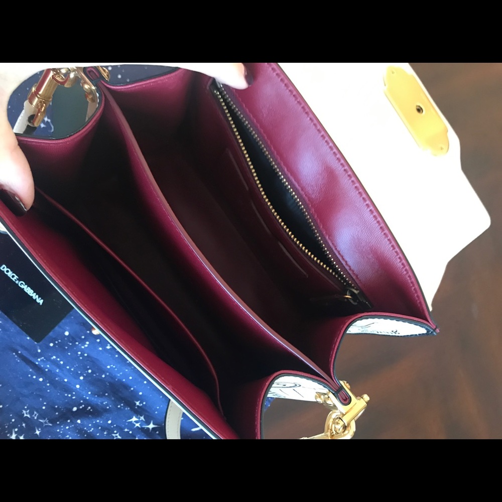 ❤️Host Pick❤️Dolce & Gabbana Amore bag. - Picture 8 of 8